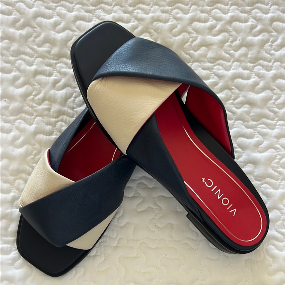 Vionic Navy and Cream Mules with Color-Block Design